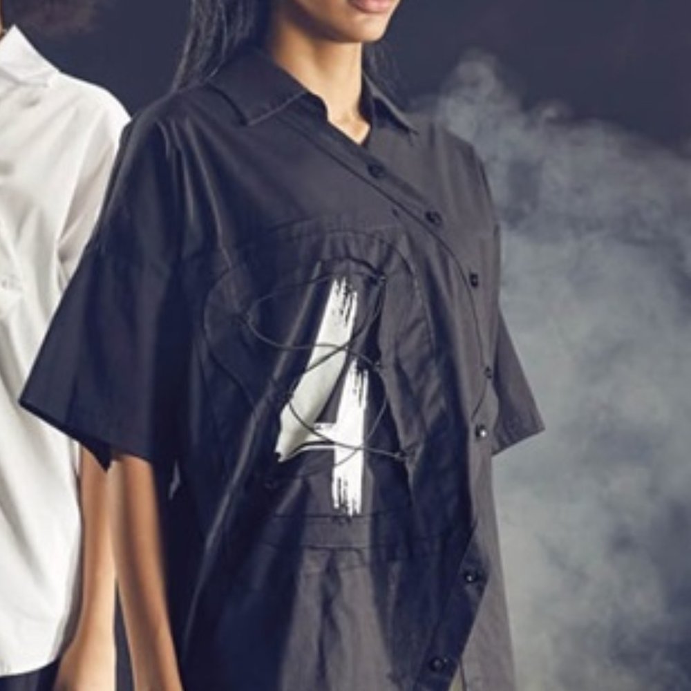 H4 , elegant black brand new shirt